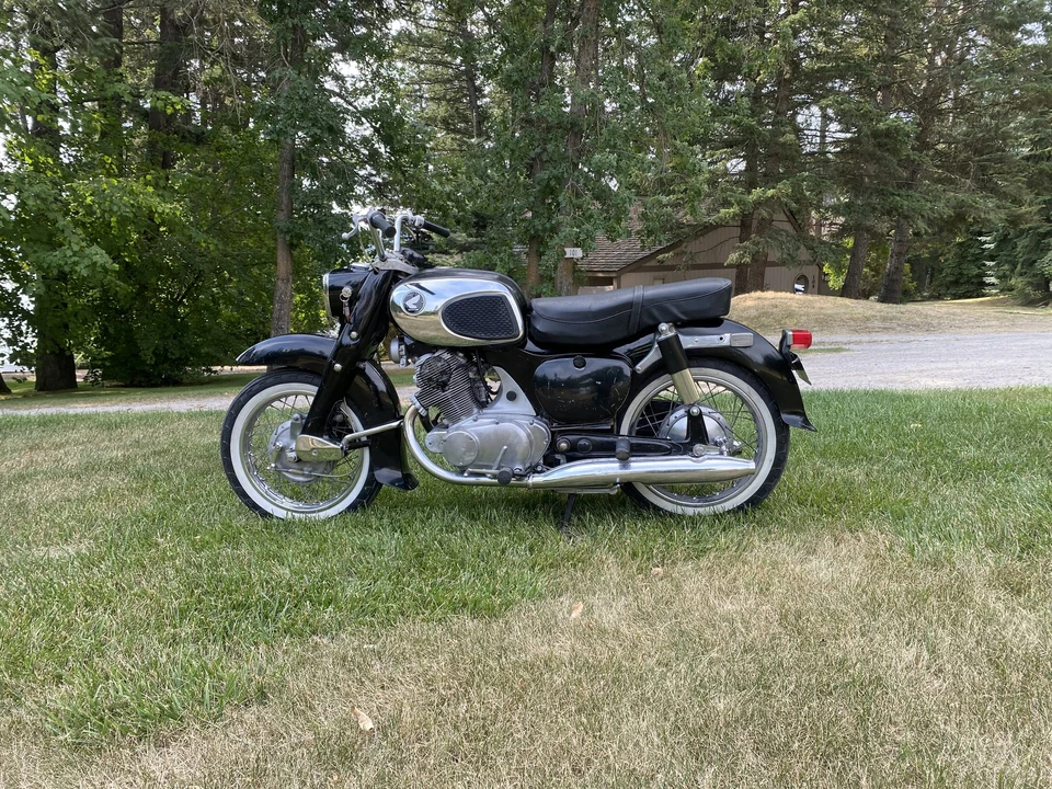 1965 Honda C71 & C72 & C76 & C77 Dream - Image 13 of 31