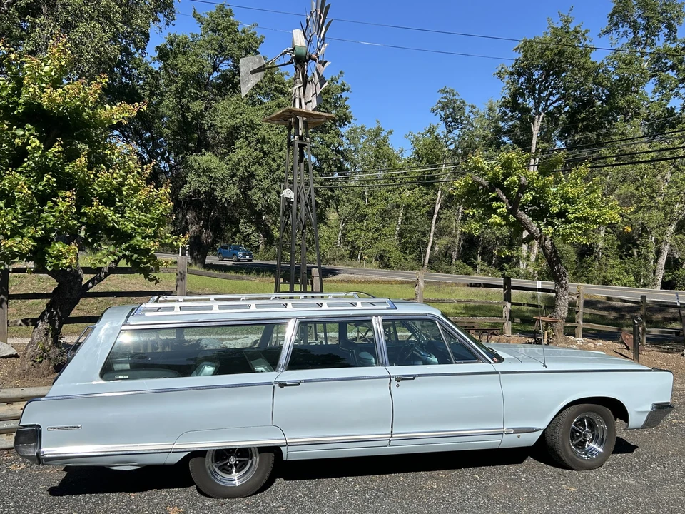 1966 Chrysler Town & Country - Image 10 of 31