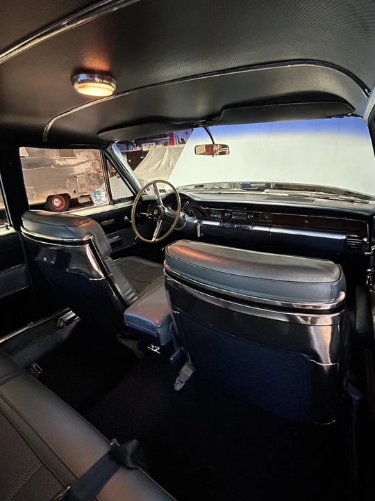 1966 Chrysler Town & Country - Image 21 of 31