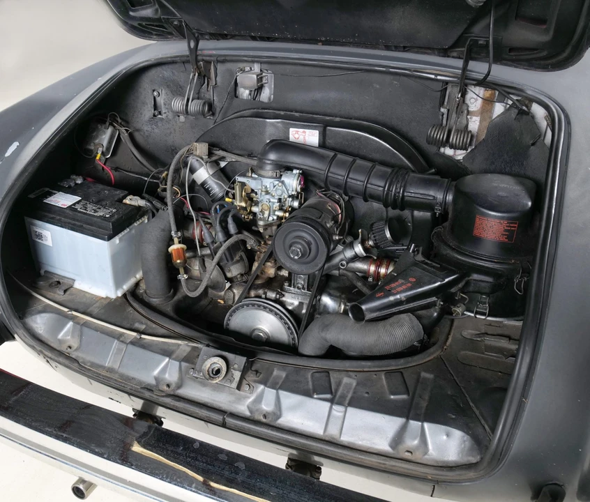 1972 Volkswagen Karmann Ghia Type 14 - Image 6 of 8