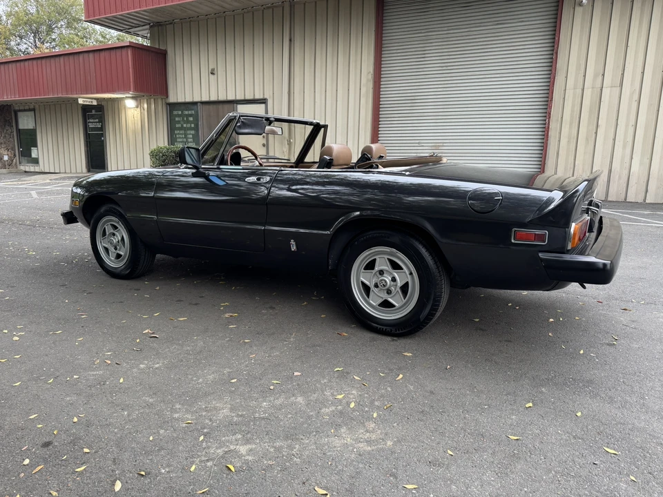 1982 Alfa Romeo Series 3 - Image 2 of 31
