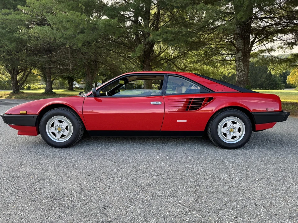 1982 Ferrari Mondial 8 - Image 16 of 31