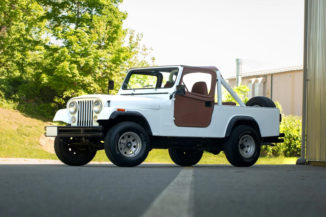 1983 Jeep CJ8 Scrambler - Image 2 of 31