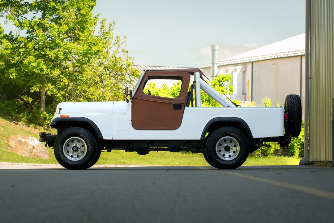 1983 Jeep CJ8 Scrambler - Image 9 of 31