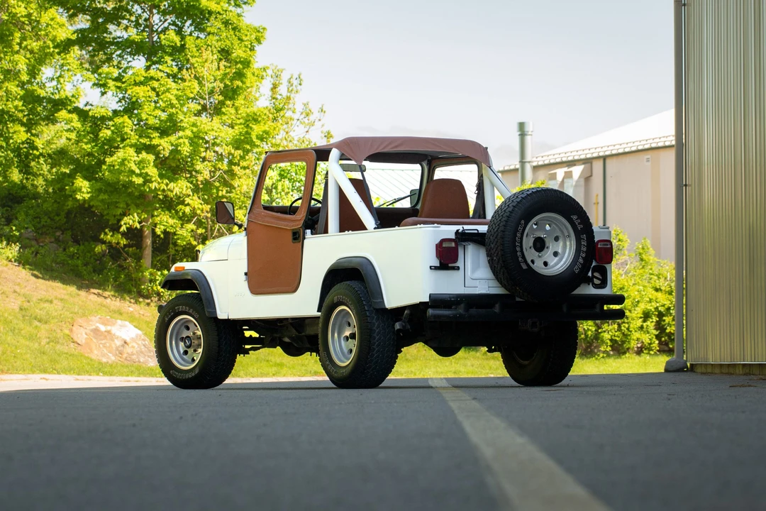 1983 Jeep CJ8 Scrambler - Image 8 of 31