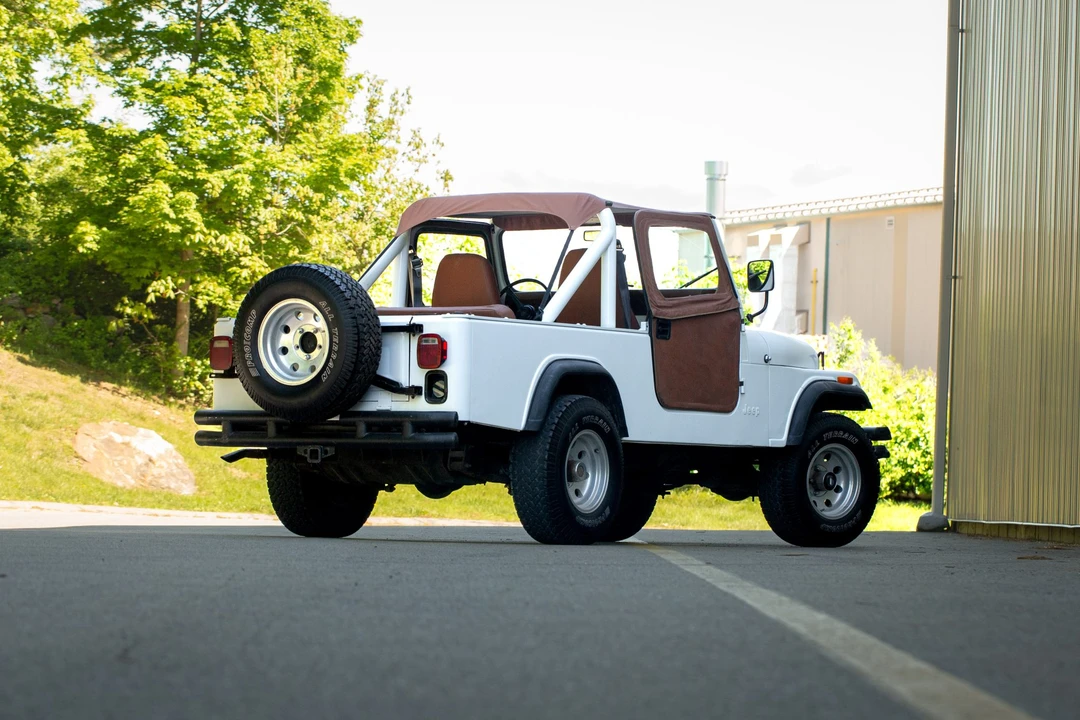 1983 Jeep CJ8 Scrambler - Image 6 of 31