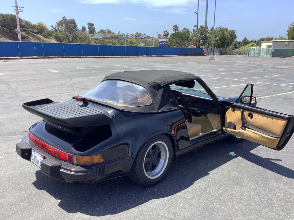 1984 Porsche 911 Carrera 3.2 - Image 12 of 31