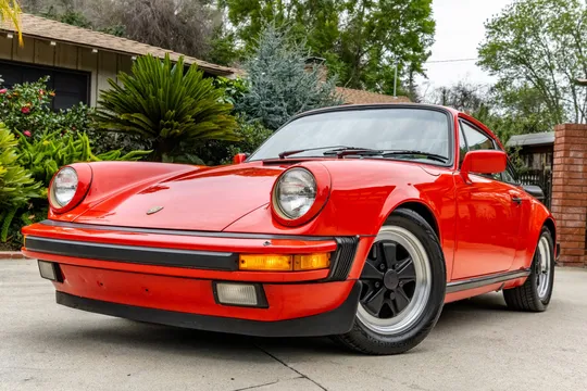 1985 Porsche 911 Carrera Coupe