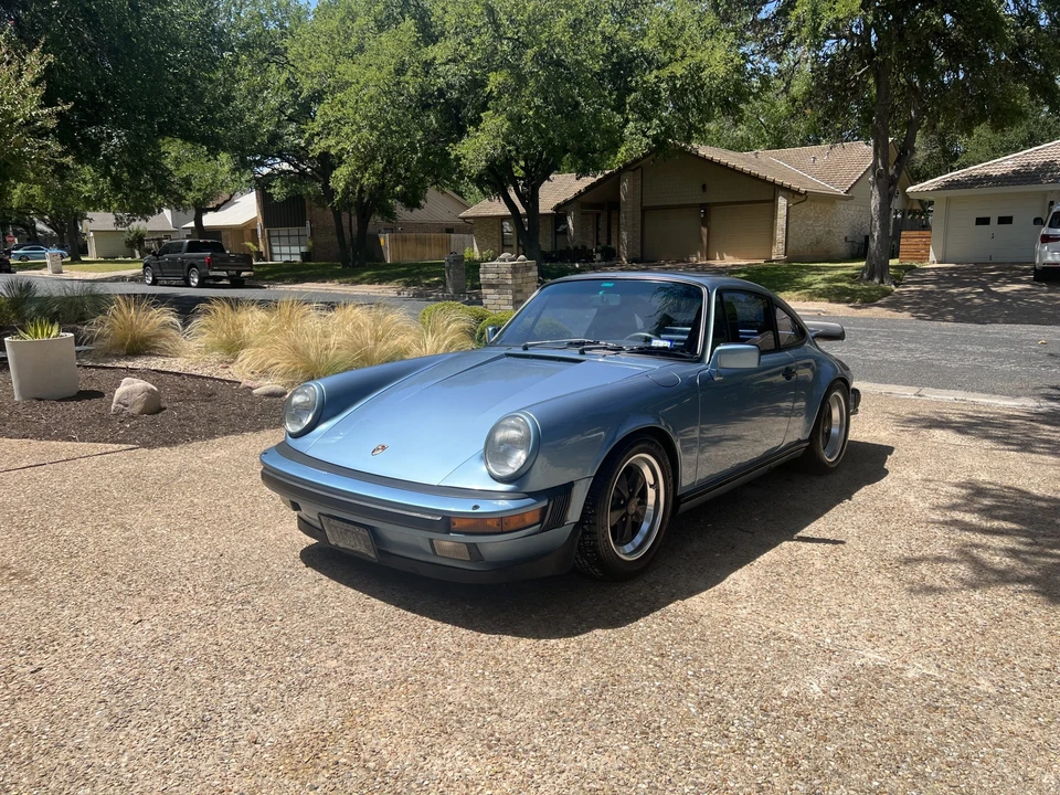 1985 Porsche 911 Carrera 3.2 - Image 2 of 31