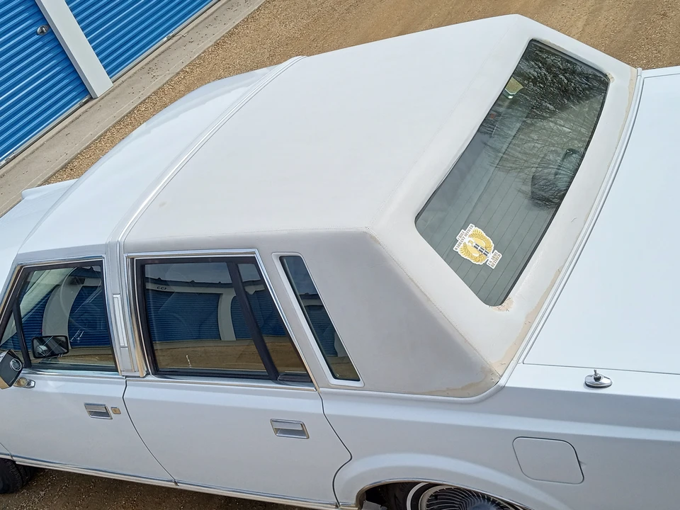 1986 Lincoln Town Car - Image 27 of 31