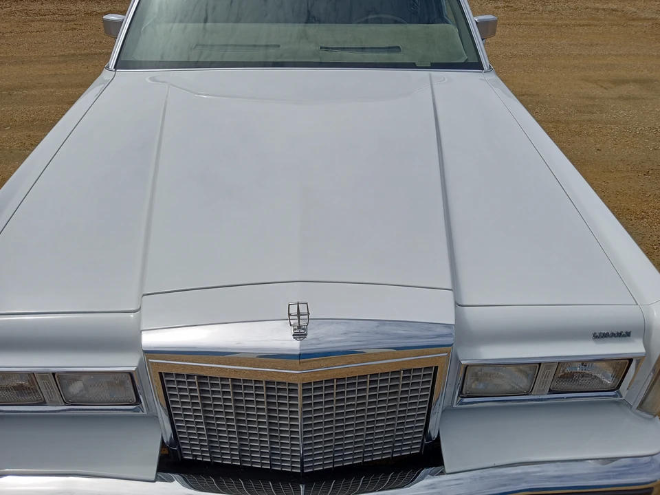 1986 Lincoln Town Car - Image 29 of 31