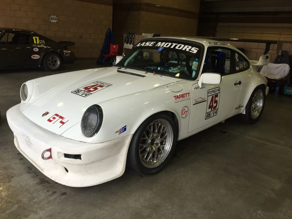 1986 Porsche 911 Carrera 3.2 - Image 13 of 31