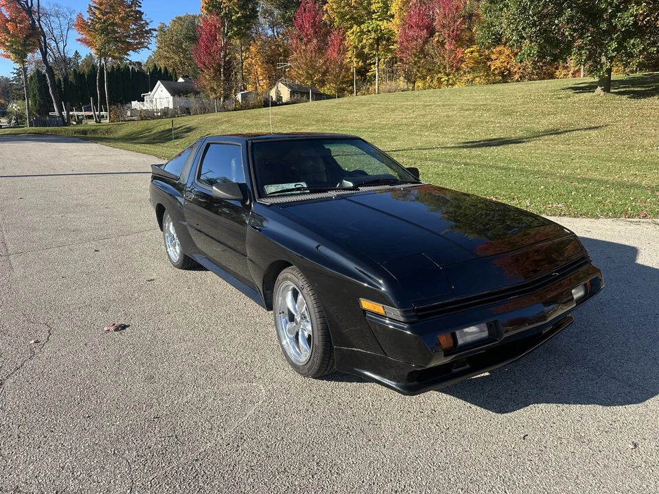1987 Mitsubishi Starion - Image 2 of 31