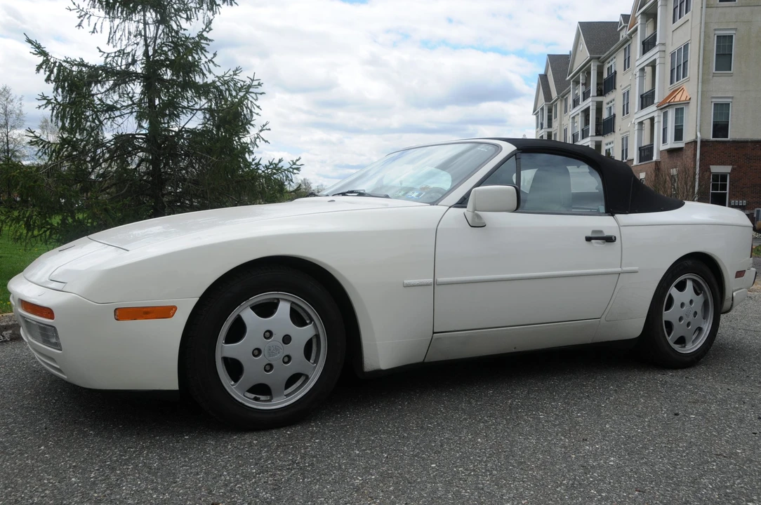 1990 Porsche 944 S2 - Image 5 of 31