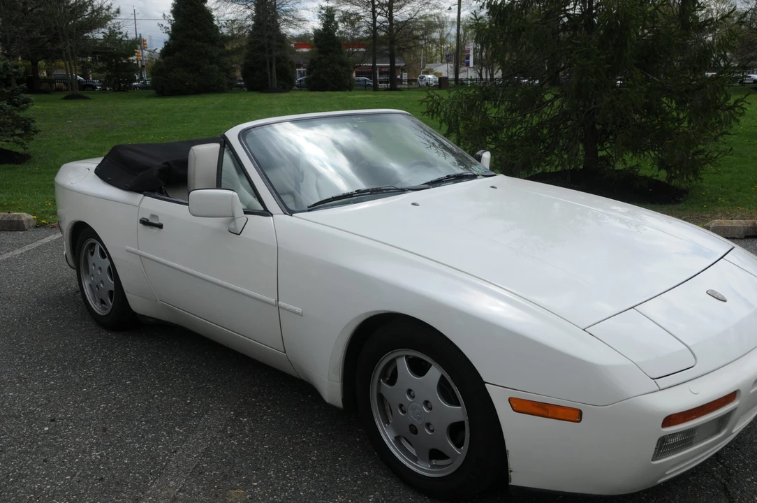 1990 Porsche 944 S2 - Image 12 of 31