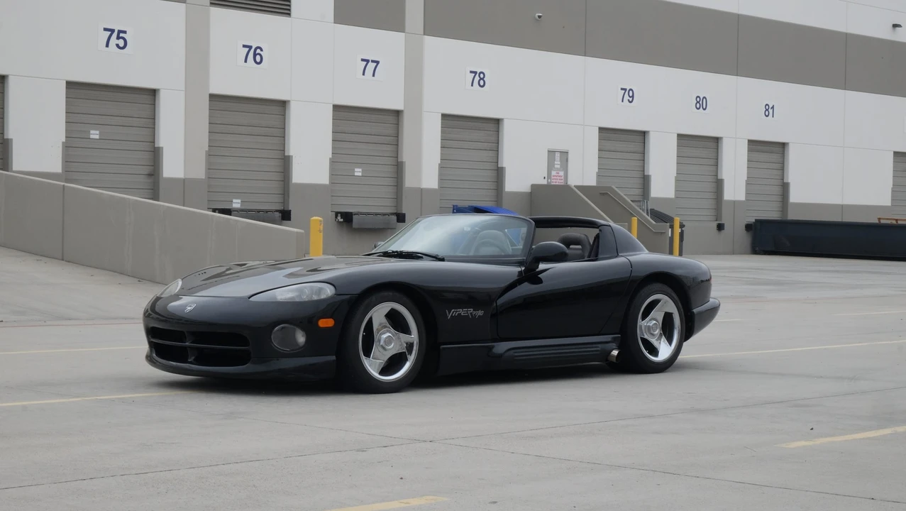 1994 Dodge Viper 1st Gen - Image 26 of 31