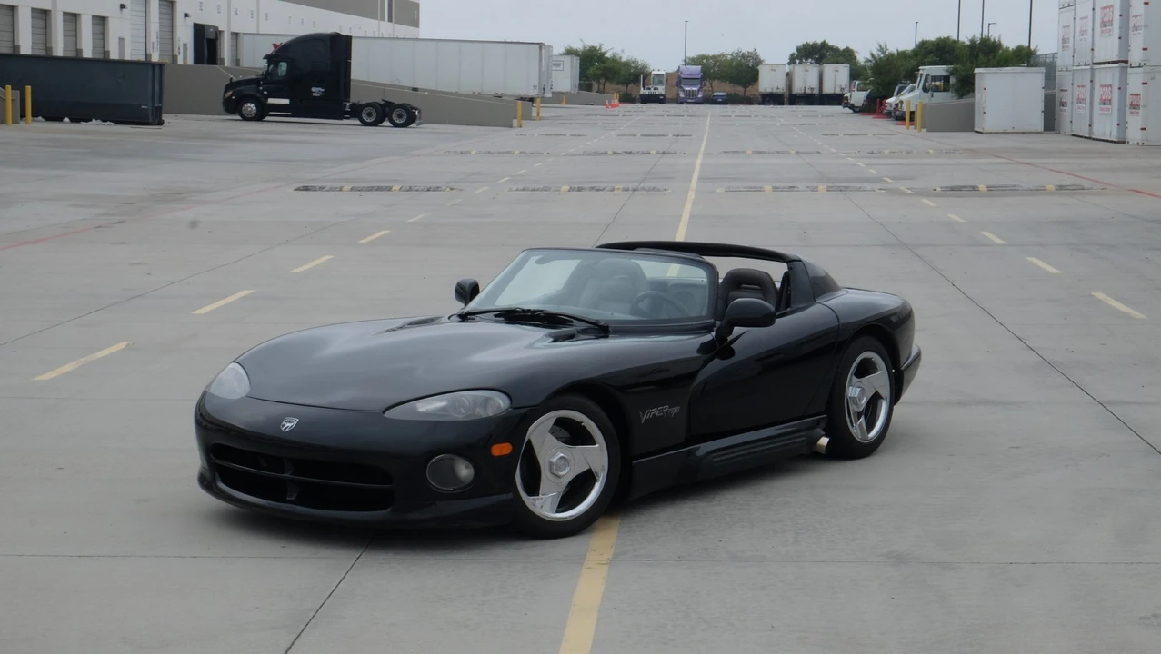 1994 Dodge Viper 1st Gen - Image 28 of 31