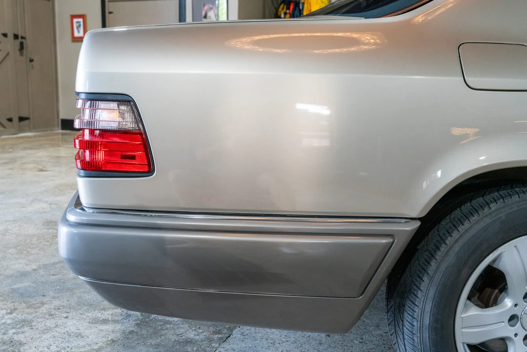 1994 Mercedes-Benz W124 E-Class - Image 20 of 31
