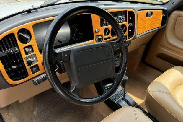 1994 Saab 900 2nd Gen - Image 5 of 7