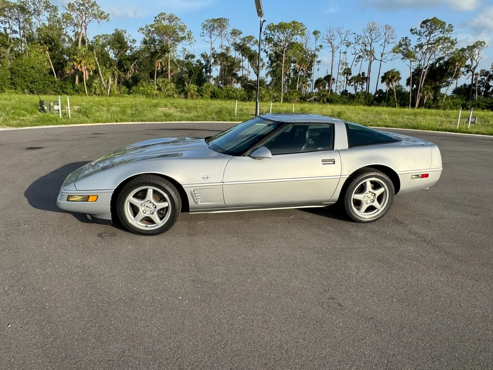1996 Chevrolet Corvette C4 - Image 3 of 31