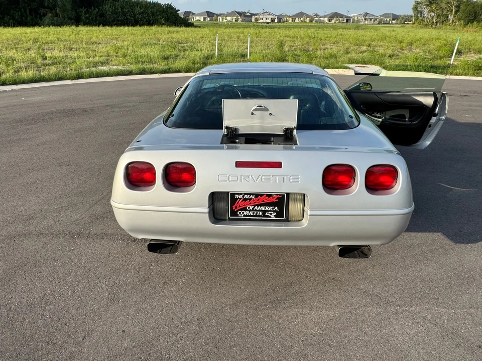 1996 Chevrolet Corvette C4 - Image 6 of 31