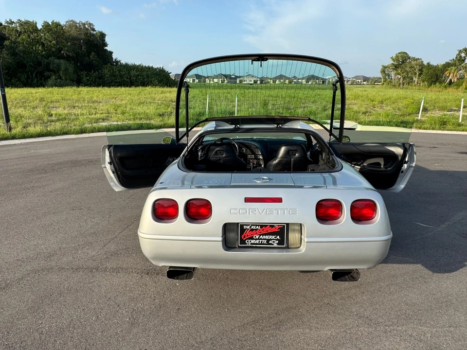 1996 Chevrolet Corvette C4 - Image 7 of 31