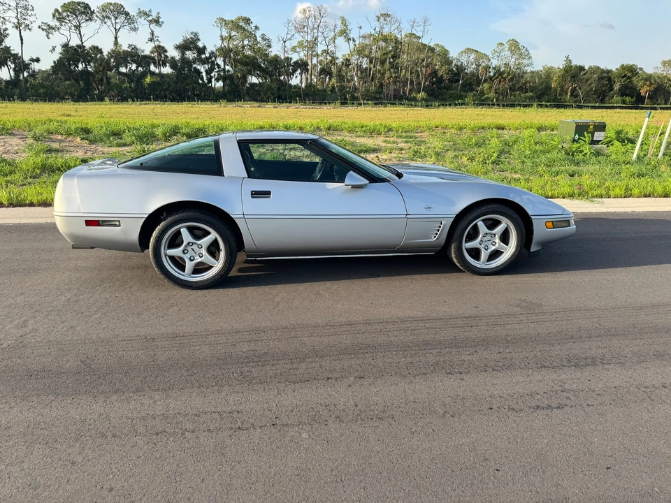 1996 Chevrolet Corvette C4 - Image 11 of 31