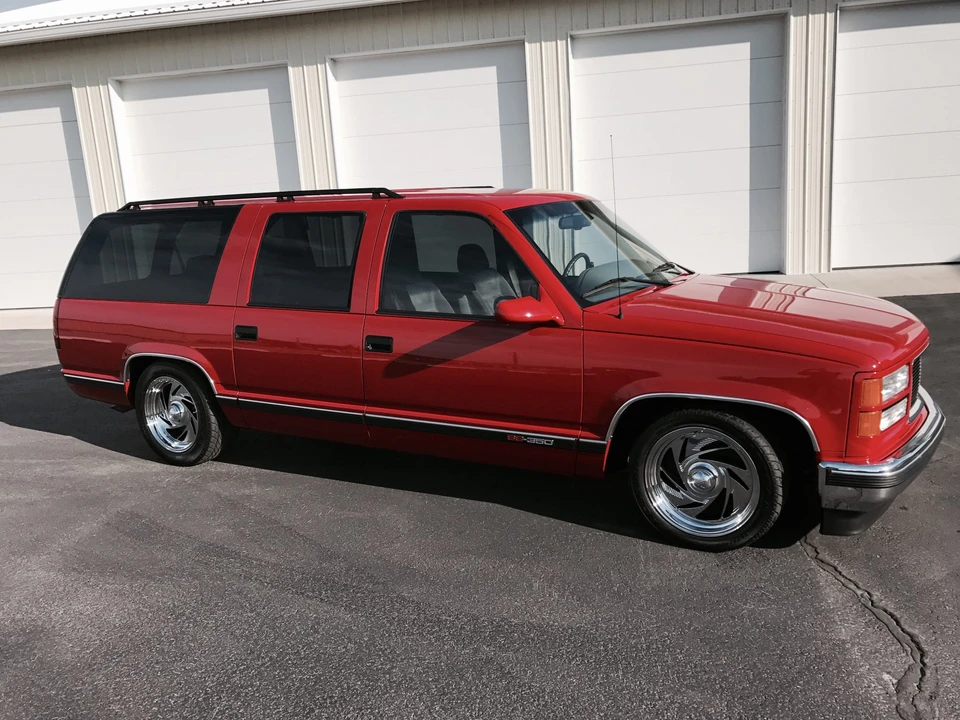 1996 GMC Suburban 8th Gen - Image 10 of 31