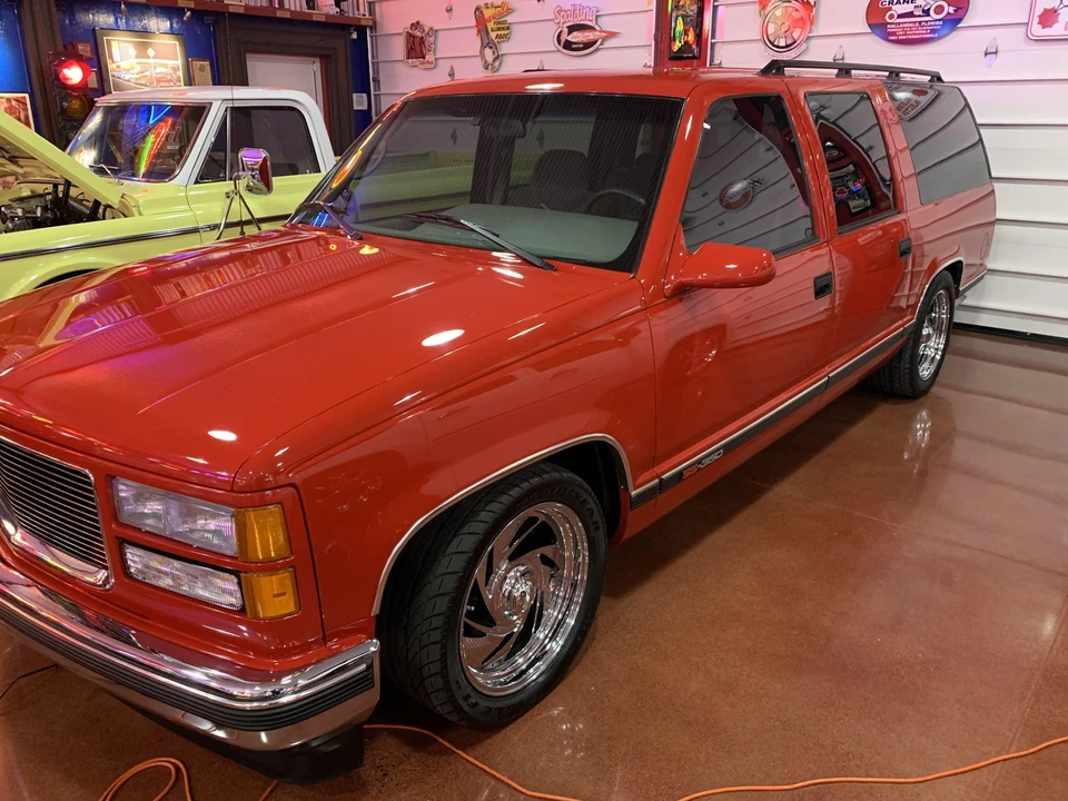 1996 GMC Suburban 8th Gen - Image 15 of 31