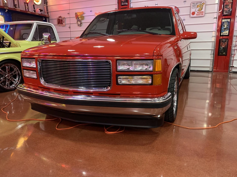 1996 GMC Suburban 8th Gen - Image 13 of 31