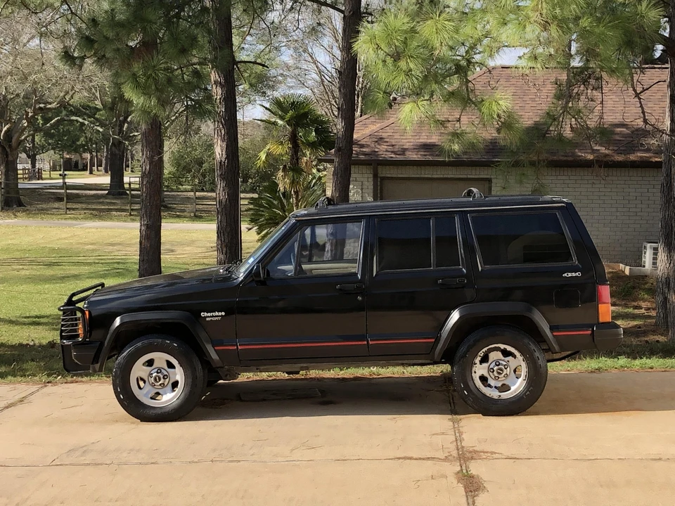 1996 Jeep XJ Cherokee - Image 12 of 31