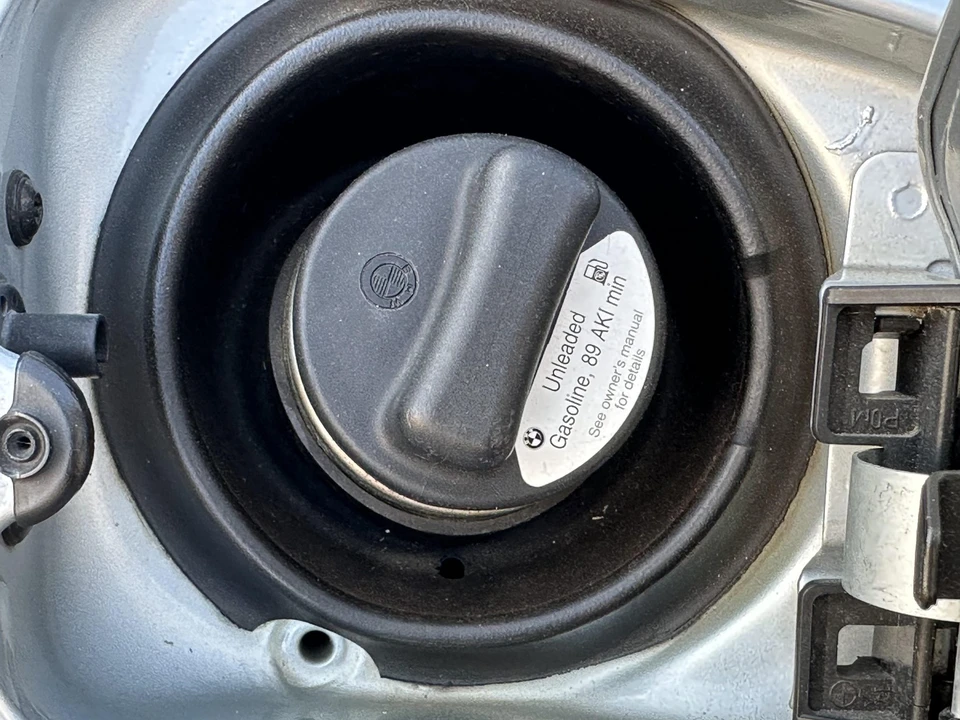 1997 BMW E31 8 Series - Image 30 of 31