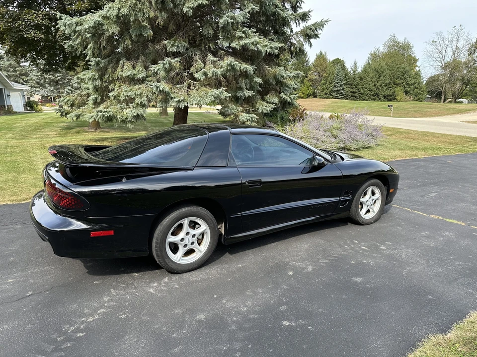 1999 Pontiac Firebird Trans Am 4th Gen - Image 11 of 31