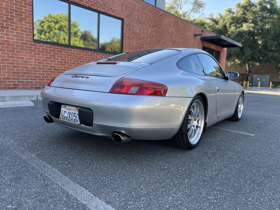 1999 Porsche 996 Carrera - Image 9 of 31