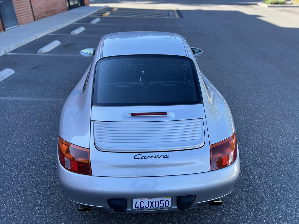 1999 Porsche 996 Carrera - Image 10 of 31