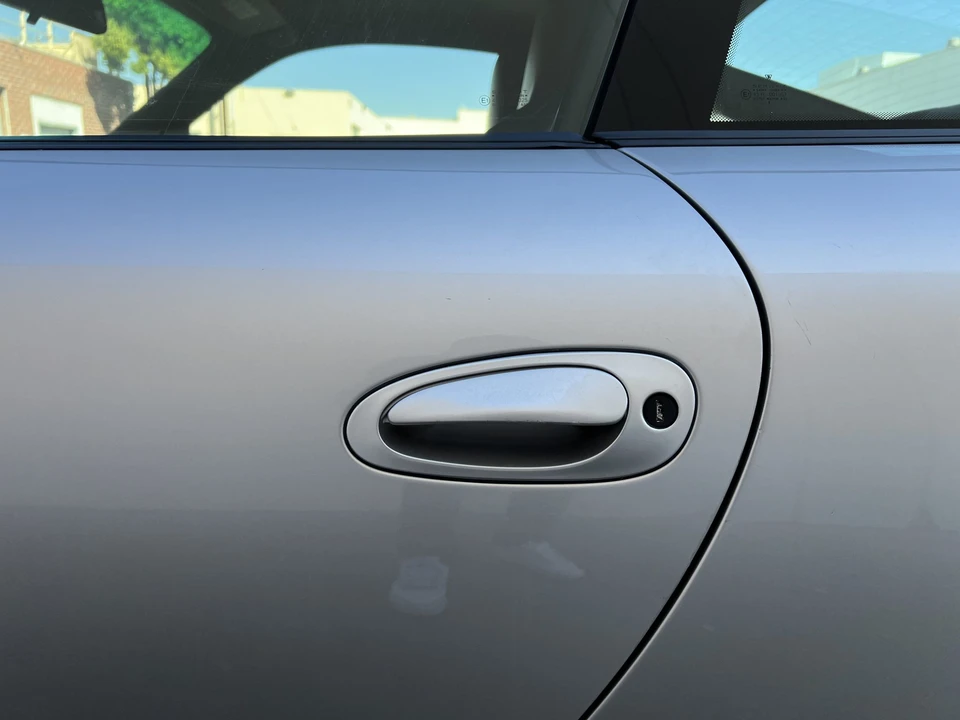 1999 Porsche 996 Carrera - Image 23 of 31