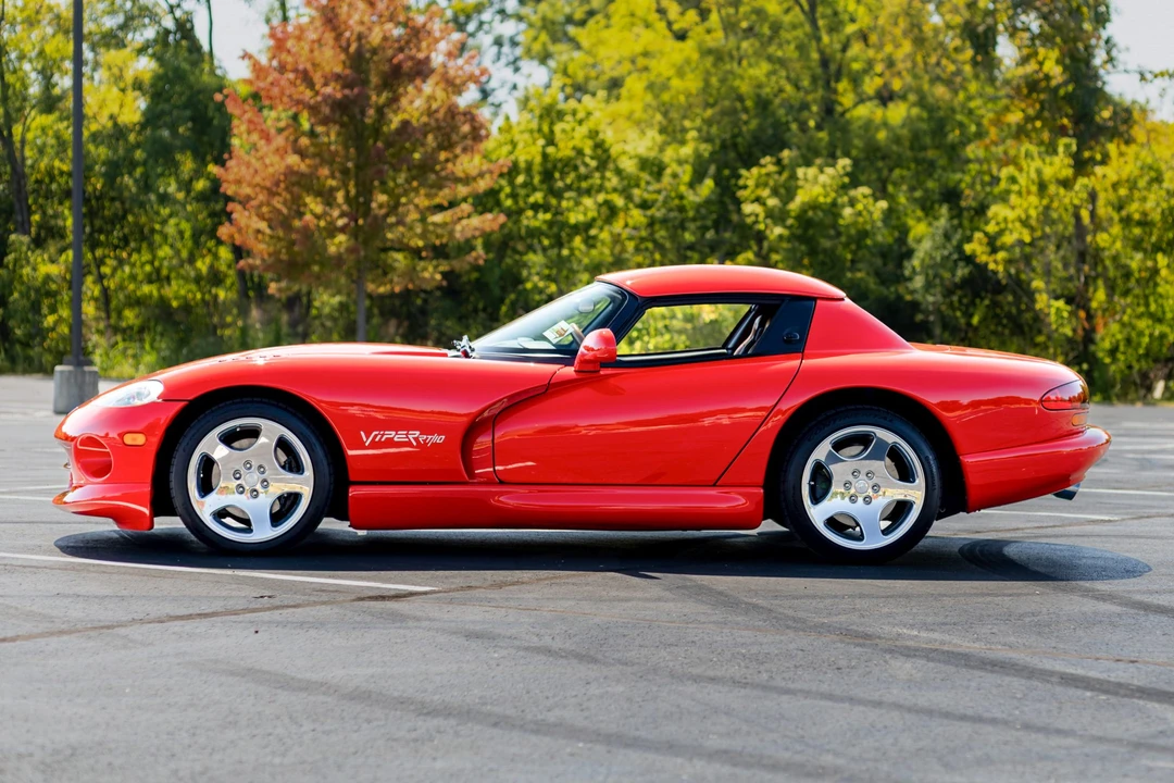 2000 Dodge Viper 2nd Gen - Image 17 of 31