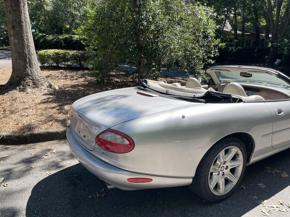 2000 Jaguar X100 XK8 - Image 19 of 31