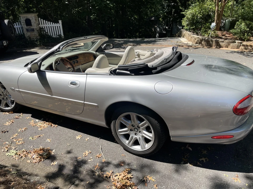 2000 Jaguar X100 XK8 - Image 18 of 31