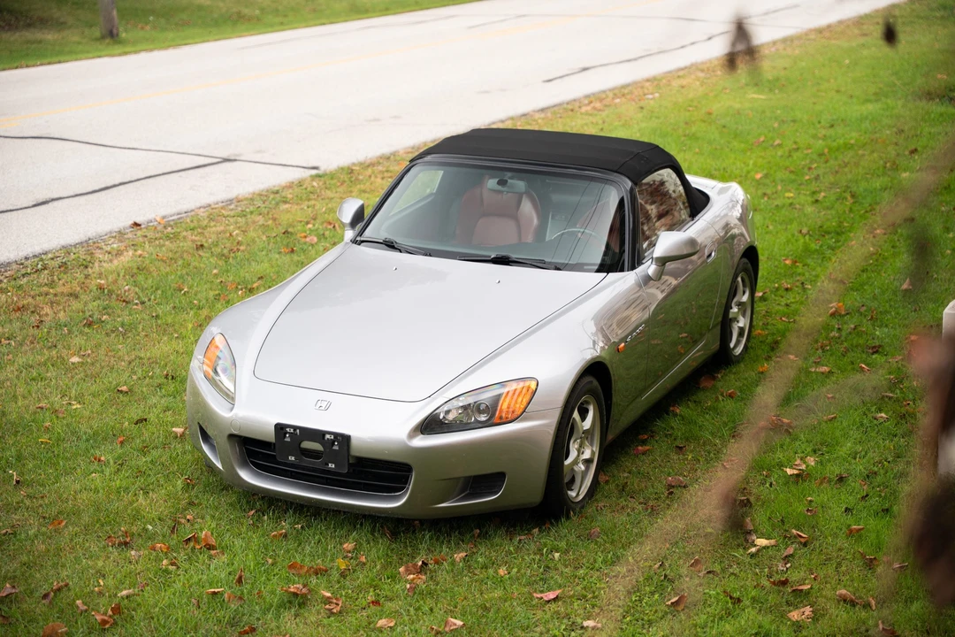 2001 Honda AP1 S2000 - Image 2 of 31