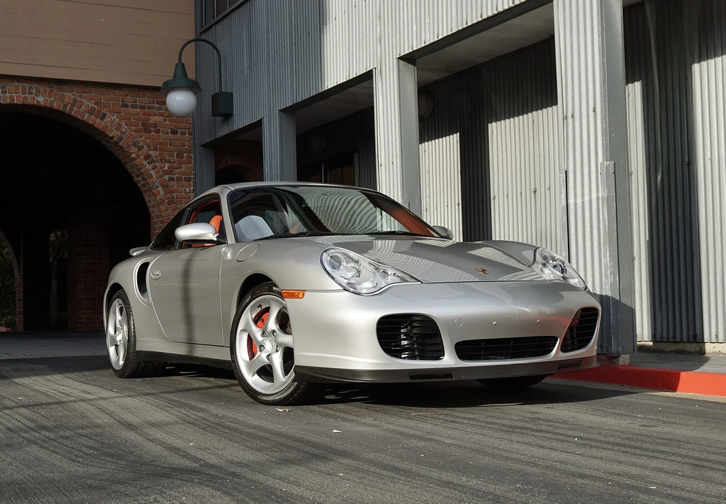 2001 Porsche 996 Turbo - Image 24 of 31