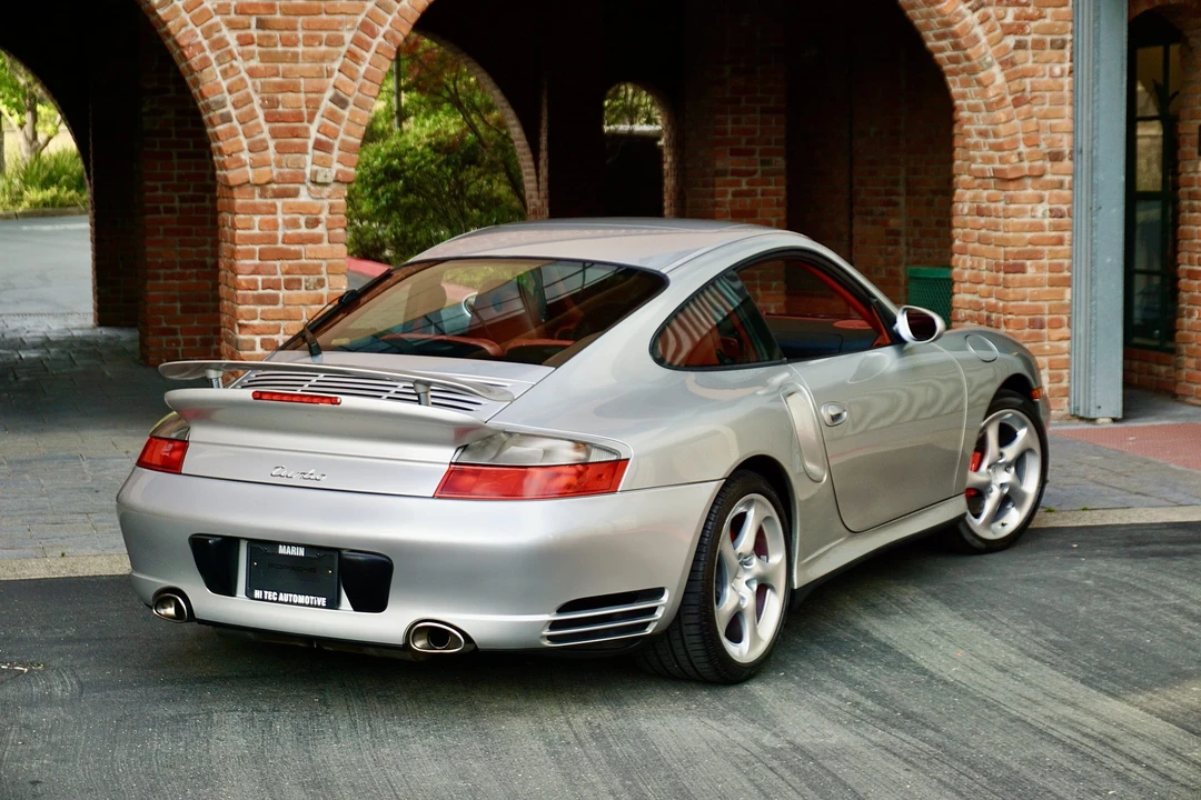 2001 Porsche 996 Turbo - Image 16 of 31