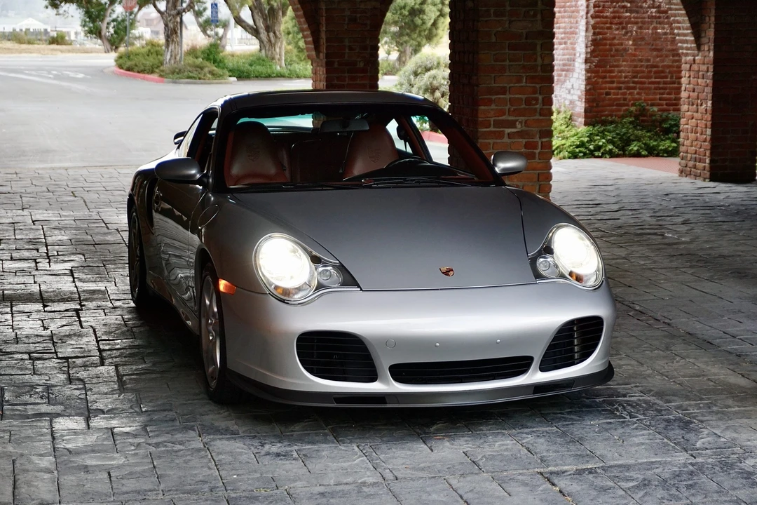 2001 Porsche 996 Turbo - Image 26 of 31