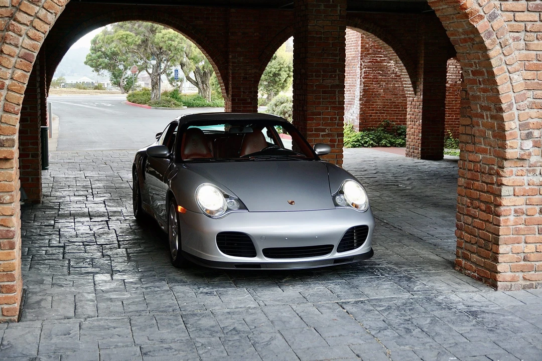 2001 Porsche 996 Turbo - Image 25 of 31