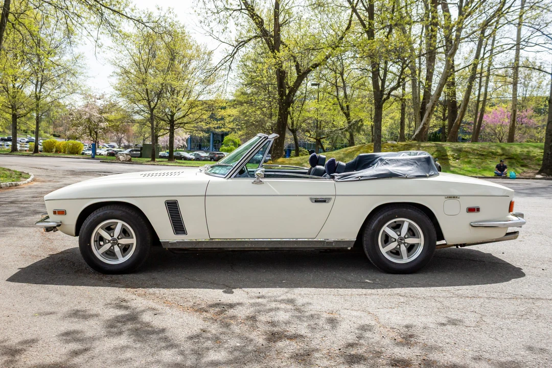 1975 Jensen Interceptor - Image 9 of 31