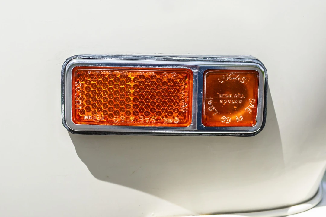 1975 Jensen Interceptor - Image 31 of 31