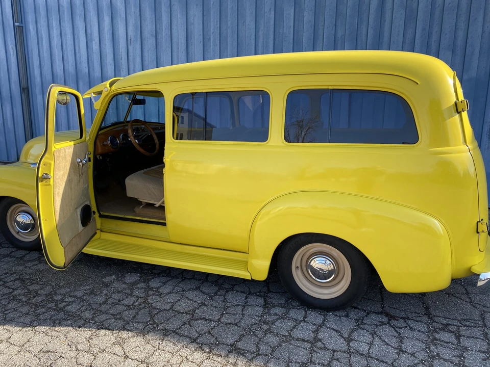 1950 Chevrolet Suburban 3rd Gen - Image 11 of 31
