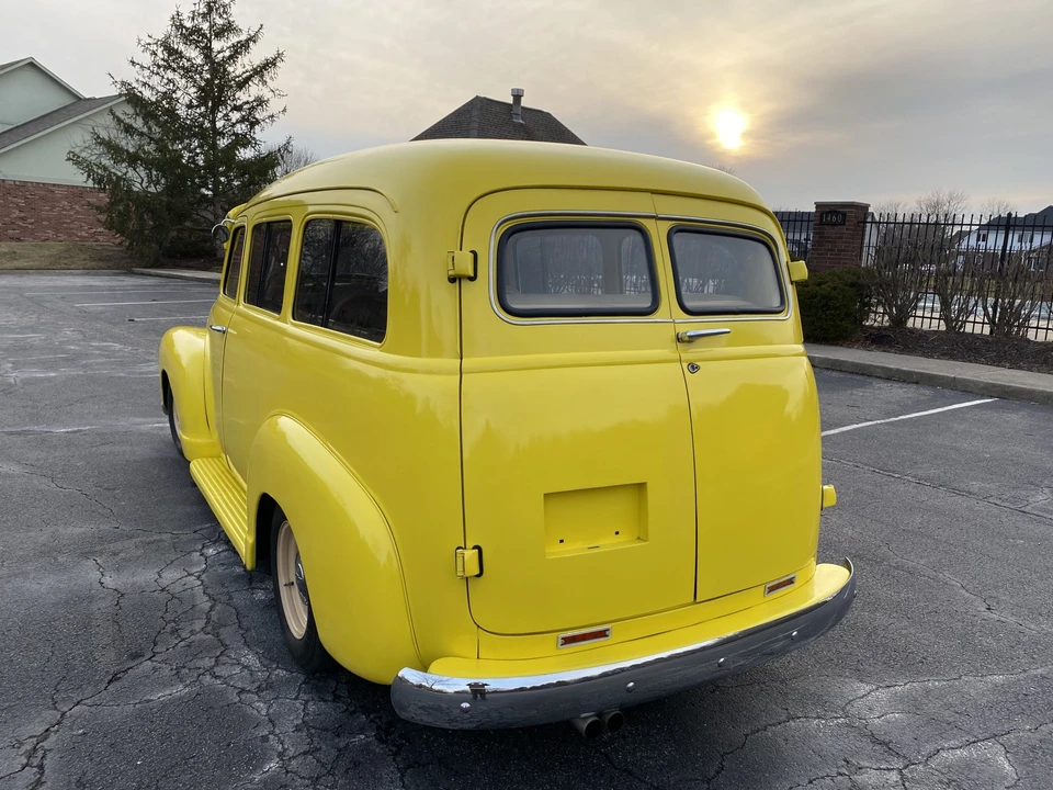 1950 Chevrolet Suburban 3rd Gen - Image 15 of 31