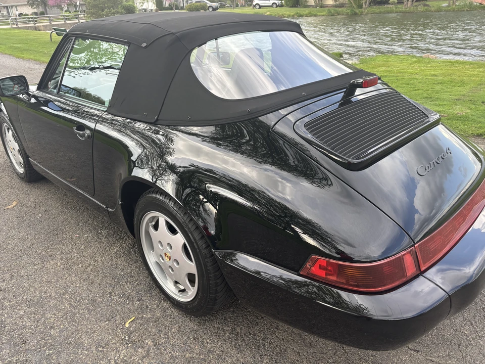 1991 Porsche 964 Carrera 4 - Image 25 of 31