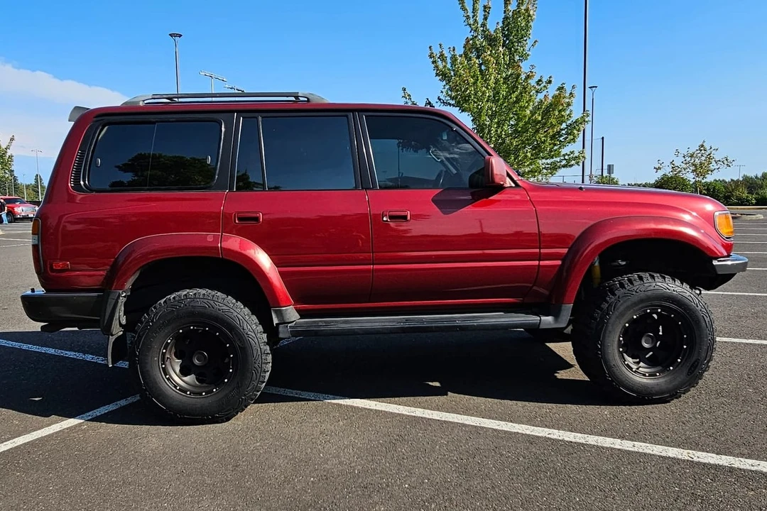 1994 Toyota J80 Land Cruiser - Image 13 of 31